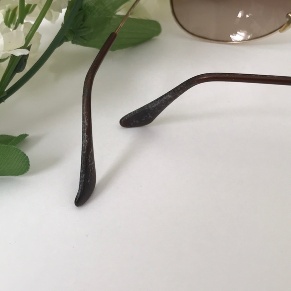 Ray Ban Gold Aviator Sunglasses w Case main image 9